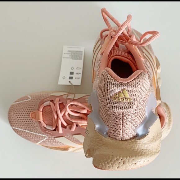 Adidas Wms Size 7 Sneaker X9000 L4 NEW in box - Picture 7 of 8